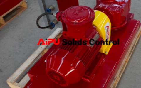 Mud agitators on oil drilling mud tank
