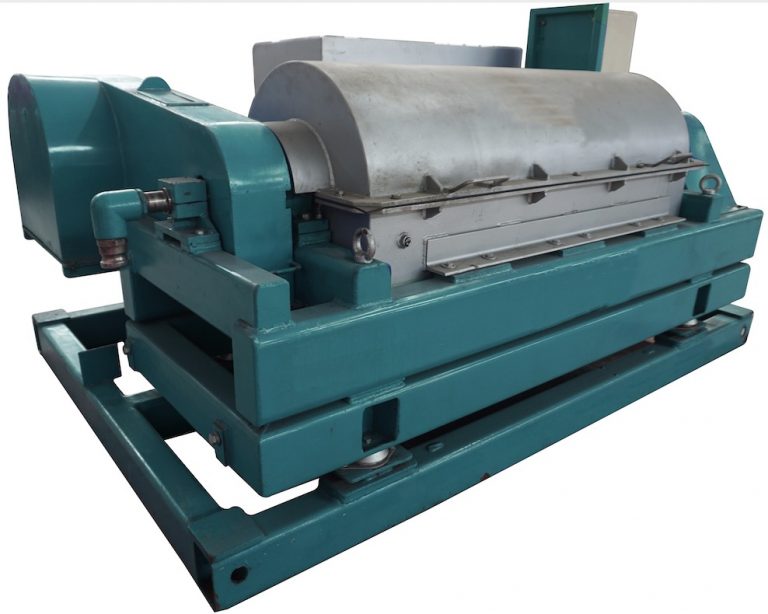 Hydraulic decanter centrifuge Shaker screens