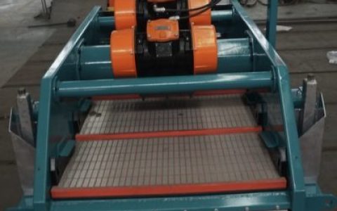 Solids control equipment for workover rigs