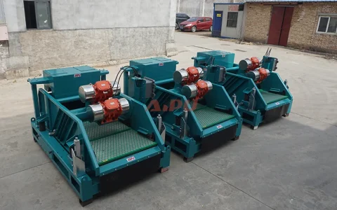 How Does a Shale Shaker Handle Large Solids?